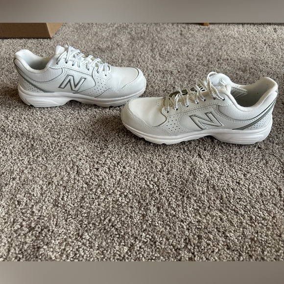New Balance Women's 411 V1 comfortable walking and running shoes - Picture 5 of 7